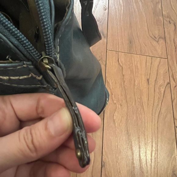 b.o.c Born Concepts Blue Multi-compartment Shoulder Bag Purse Zippers Snap - Picture 14 of 16